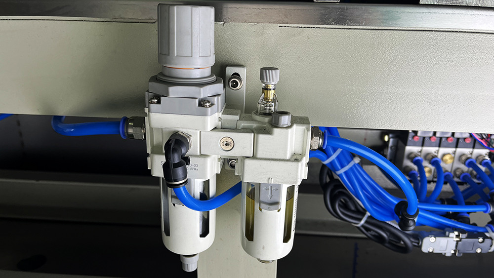 Pneumatic dual-unit Pneumatic dual-unit
