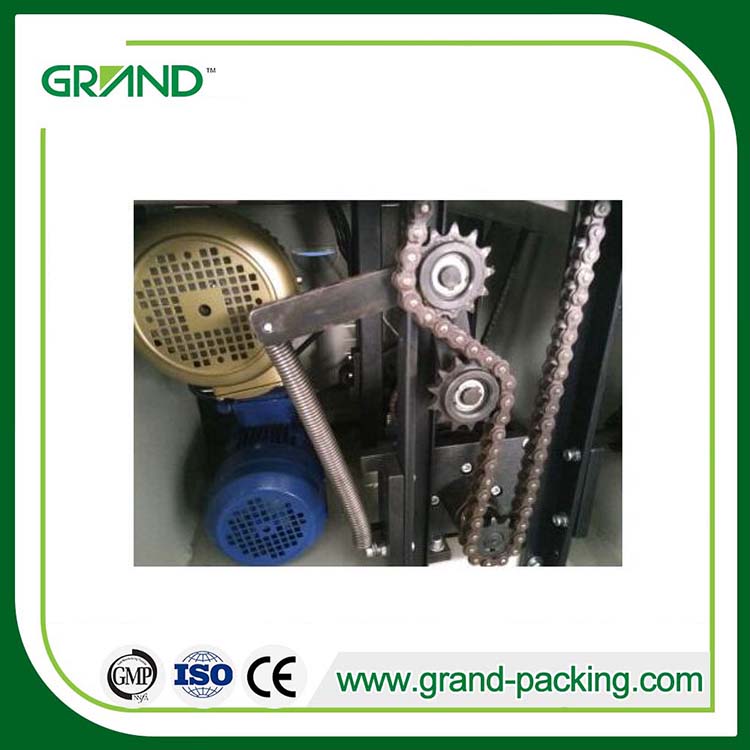 Face mask flow packing machine