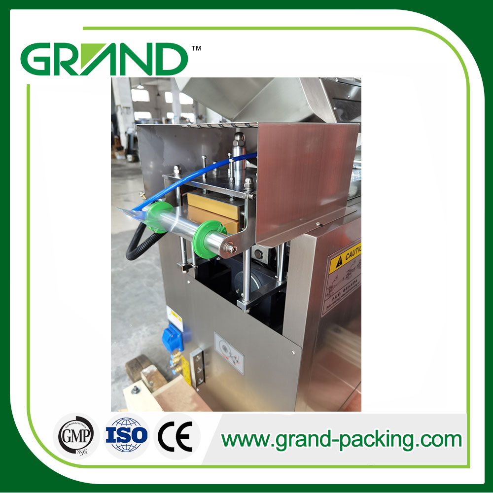 Small tablet/capsule blister packing machine
