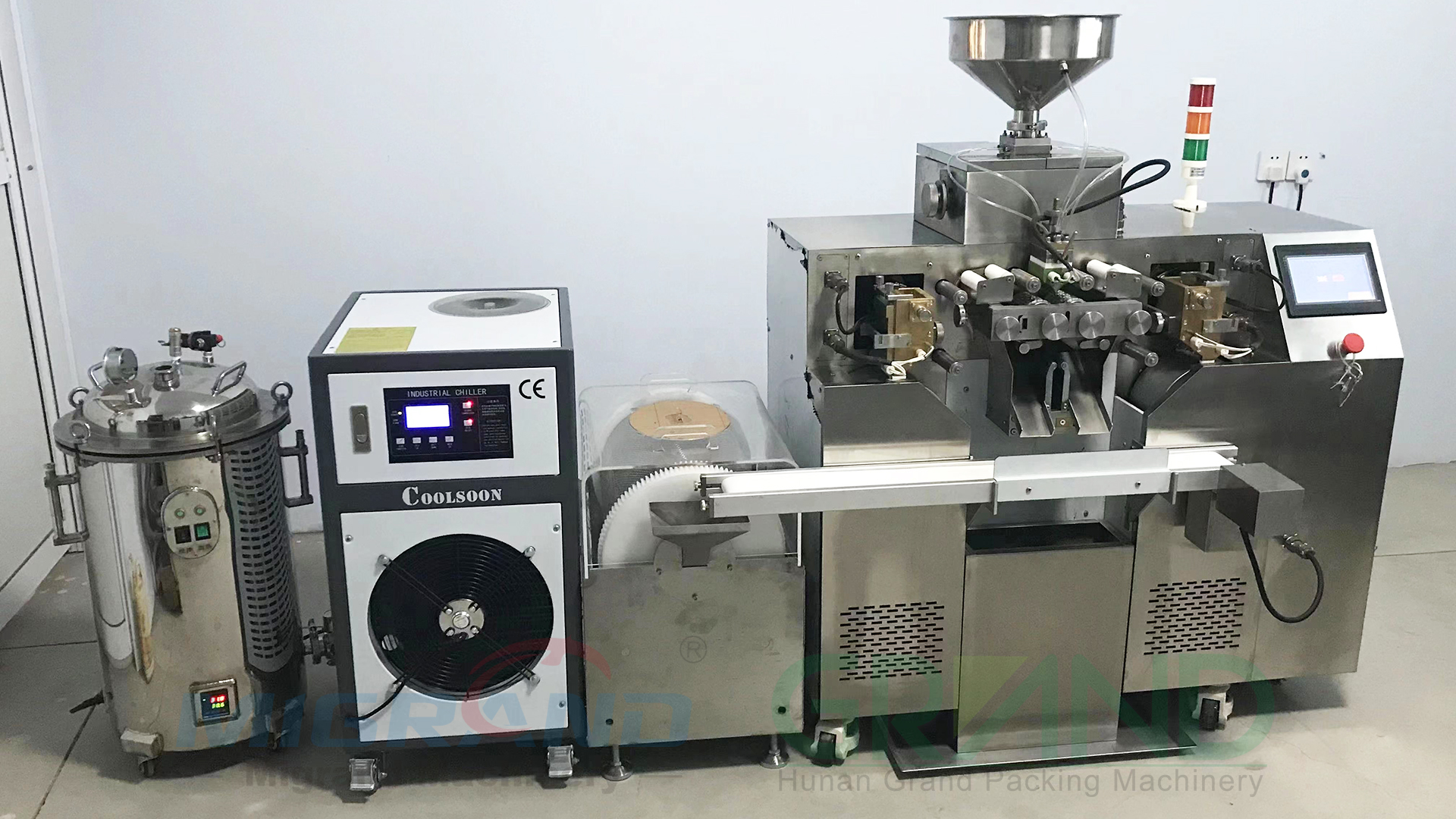 small softgel encapsulation machine